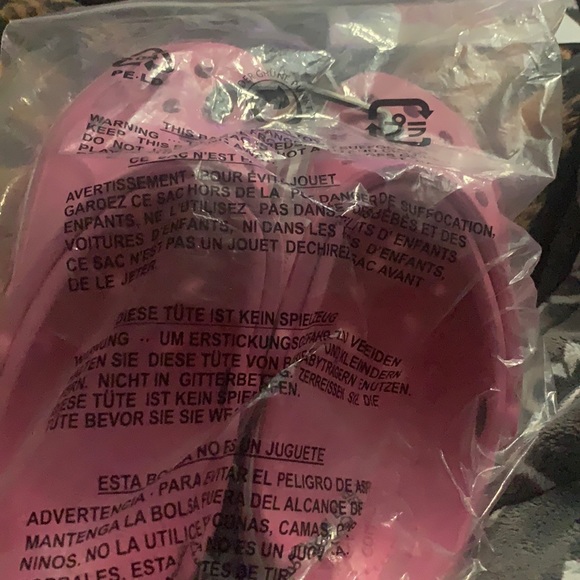 Crocs - Picture 1 of 5